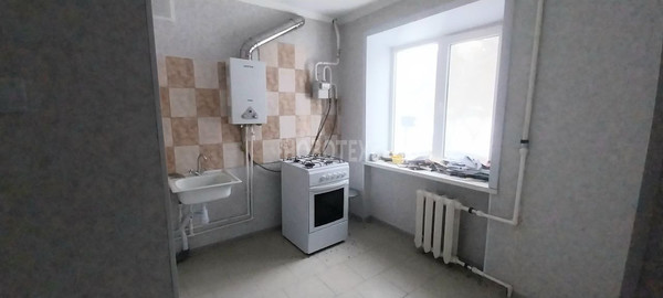 Продам двухкомнатную (2-комн.) квартиру, Морозова ул, 57, Кропоткин г