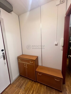 Продам однокомнатную (1-комн.) квартиру, Большая Пионерская ул, 33к2, Москва г