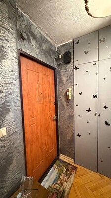 Продам двухкомнатную (2-комн.) квартиру, Кировоградская ул, 16к1, Москва г