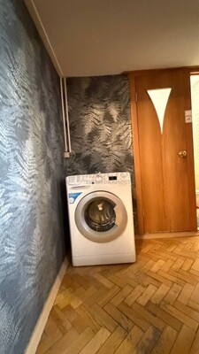 Продам двухкомнатную (2-комн.) квартиру, Кировоградская ул, 16к1, Москва г