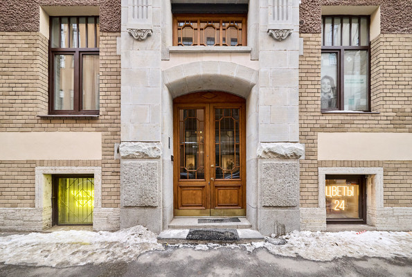 Продам трехкомнатную (3-комн.) квартиру, Большая Конюшенная ул, 19/8А, Санкт-Петербург г