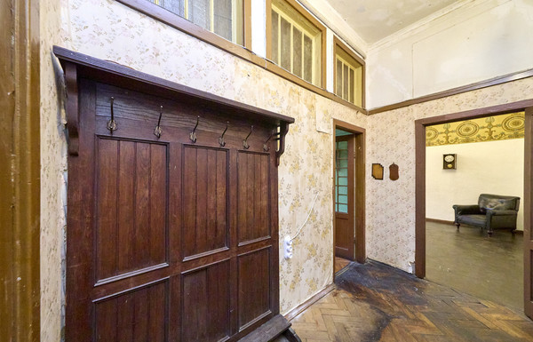 Продам трехкомнатную (3-комн.) квартиру, Большая Конюшенная ул, 19/8А, Санкт-Петербург г