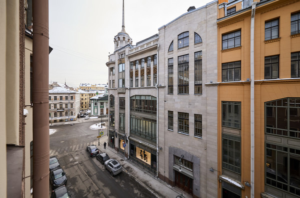 Продам трехкомнатную (3-комн.) квартиру, Большая Конюшенная ул, 19/8А, Санкт-Петербург г