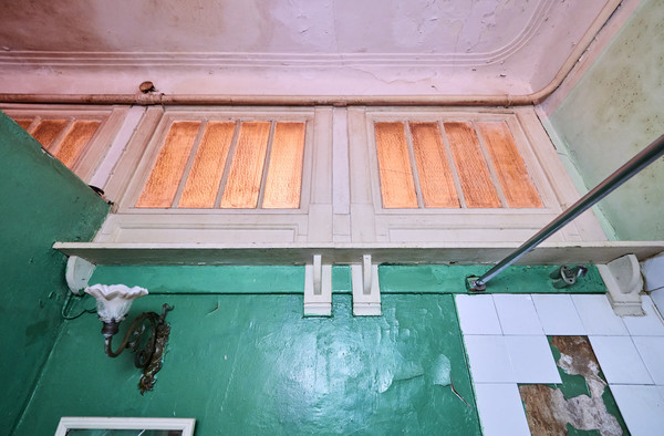 Продам трехкомнатную (3-комн.) квартиру, Большая Конюшенная ул, 19/8А, Санкт-Петербург г