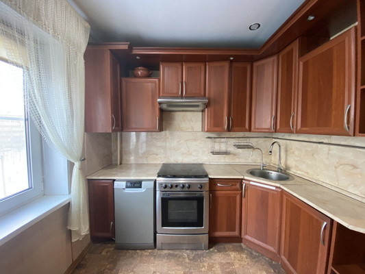 Продам трехкомнатную (3-комн.) квартиру, 44А, Тельмана п