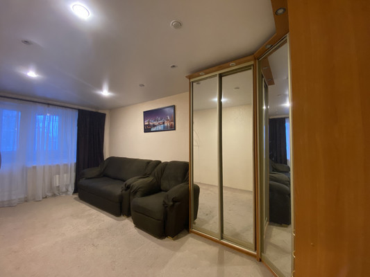 Продам трехкомнатную (3-комн.) квартиру, 44А, Тельмана п