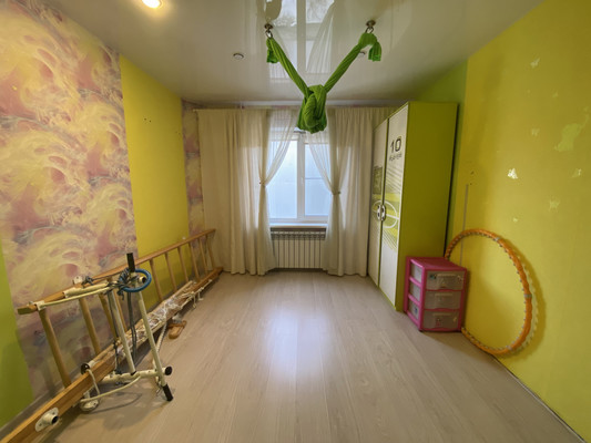 Продам трехкомнатную (3-комн.) квартиру, 44А, Тельмана п