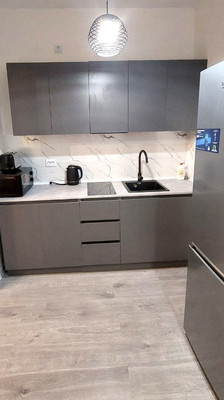 Продам однокомнатную (1-комн.) квартиру, Тихая ул, 3к3, Бугры п