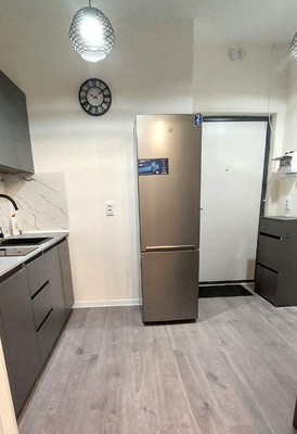 Продам однокомнатную (1-комн.) квартиру, Тихая ул, 3к3, Бугры п