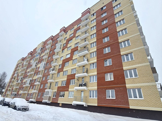 Продам трехкомнатную (3-комн.) квартиру, Горького ул, 10, Малино рп