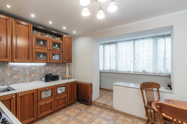 Продам трехкомнатную (3-комн.) квартиру, Ямская ул, 3к1, Ханты-Мансийск г