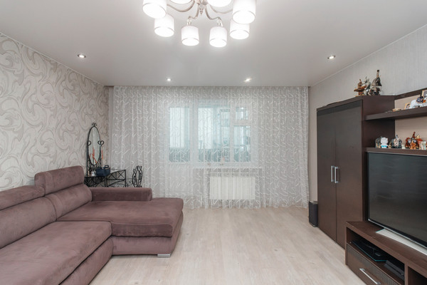 Продам трехкомнатную (3-комн.) квартиру, Ямская ул, 3к1, Ханты-Мансийск г