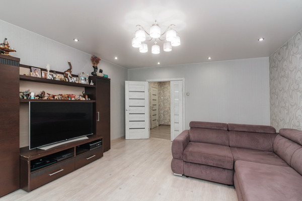 Продам трехкомнатную (3-комн.) квартиру, Ямская ул, 3к1, Ханты-Мансийск г