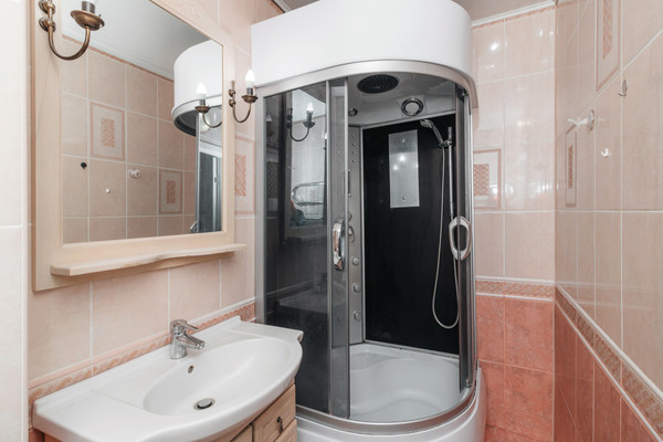 Продам трехкомнатную (3-комн.) квартиру, Ямская ул, 3к1, Ханты-Мансийск г