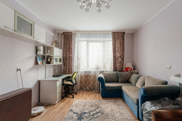 Продам трехкомнатную (3-комн.) квартиру, Звёздная ул, 5к1, Санкт-Петербург г