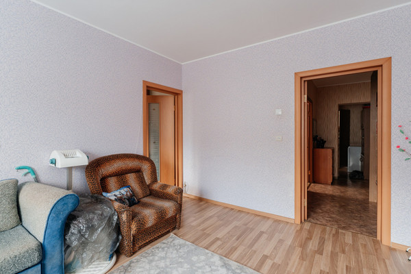 Продам трехкомнатную (3-комн.) квартиру, Звёздная ул, 5к1, Санкт-Петербург г