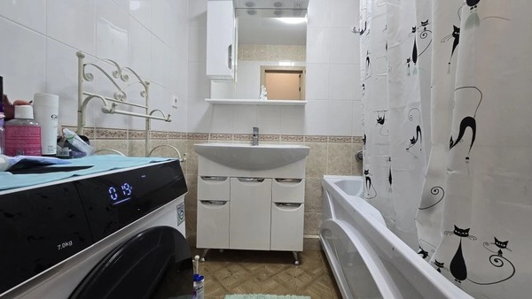 Продам двухкомнатную (2-комн.) квартиру, Промышленная ул, 2, Анапа г