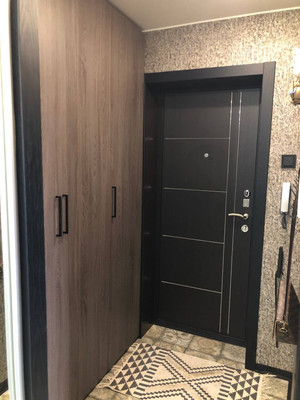 Продам трехкомнатную (3-комн.) квартиру, Большая Московская ул, 110/2, Великий Новгород г