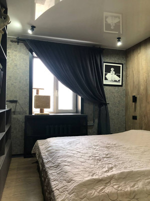 Продам трехкомнатную (3-комн.) квартиру, Большая Московская ул, 110/2, Великий Новгород г