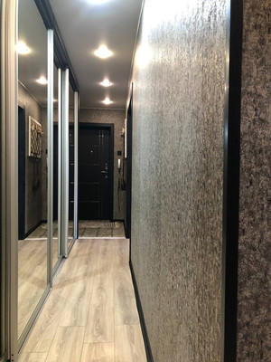 Продам трехкомнатную (3-комн.) квартиру, Большая Московская ул, 110/2, Великий Новгород г