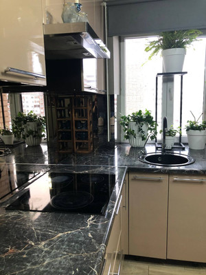 Продам трехкомнатную (3-комн.) квартиру, Большая Московская ул, 110/2, Великий Новгород г