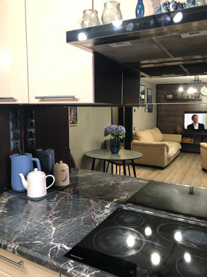 Продам трехкомнатную (3-комн.) квартиру, Большая Московская ул, 110/2, Великий Новгород г