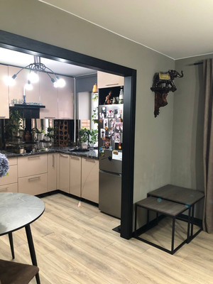 Продам трехкомнатную (3-комн.) квартиру, Большая Московская ул, 110/2, Великий Новгород г