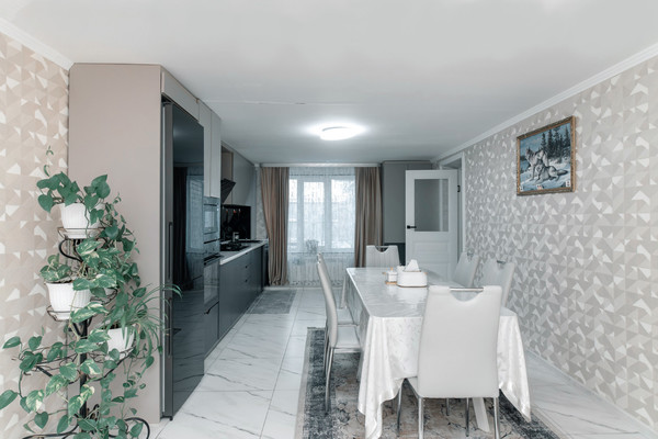 Продам дом, Зырянова ул, 13, Ханты-Мансийск г, 0 км от города