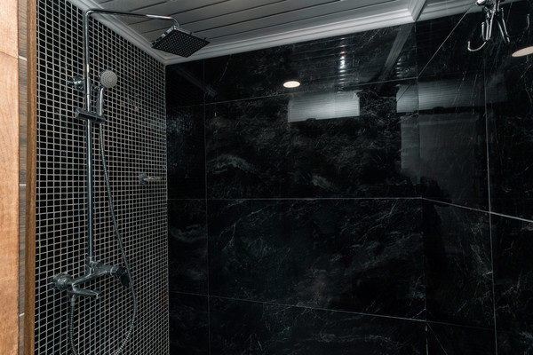 Продам дом, Зырянова ул, 13, Ханты-Мансийск г, 0 км от города