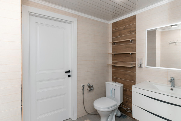 Продам дом, Зырянова ул, 13, Ханты-Мансийск г, 0 км от города