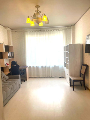 Продам двухкомнатную (2-комн.) квартиру, Дунина-Горкавича ул, 13, Ханты-Мансийск г