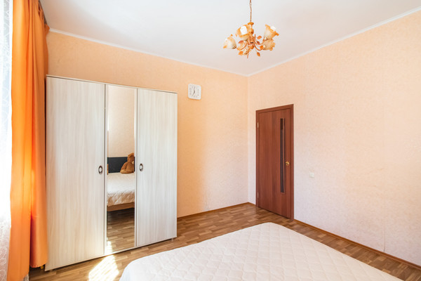 Продам двухкомнатную (2-комн.) квартиру, Ледовая ул, 19, Ханты-Мансийск г