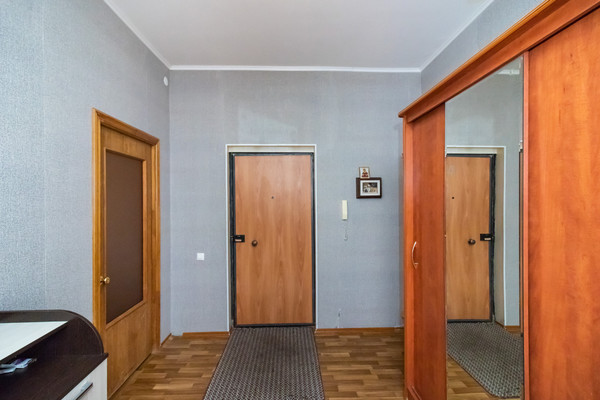 Продам двухкомнатную (2-комн.) квартиру, Ледовая ул, 19, Ханты-Мансийск г