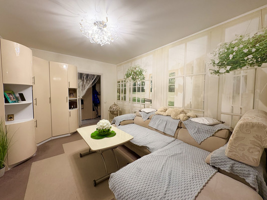 Продам трехкомнатную (3-комн.) квартиру, Родионова ул, 9, Химки г