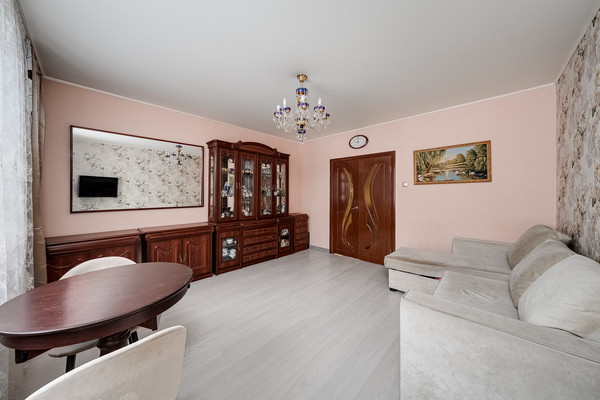 Продам многокомнатную квартиру, Гарибальди ул, 10к6, Москва г