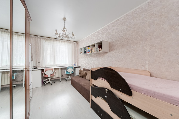 Продам многокомнатную квартиру, Гарибальди ул, 10к6, Москва г