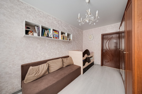 Продам многокомнатную квартиру, Гарибальди ул, 10к6, Москва г