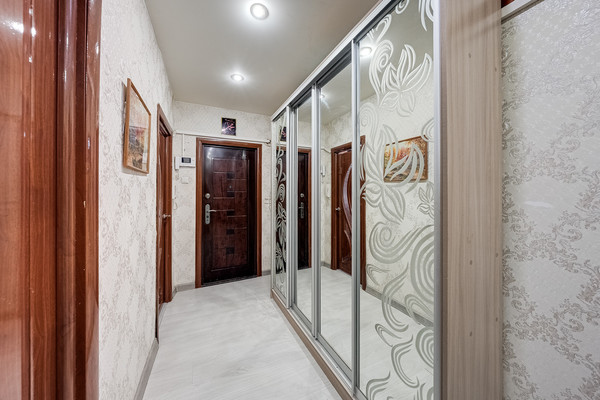 Продам многокомнатную квартиру, Гарибальди ул, 10к6, Москва г