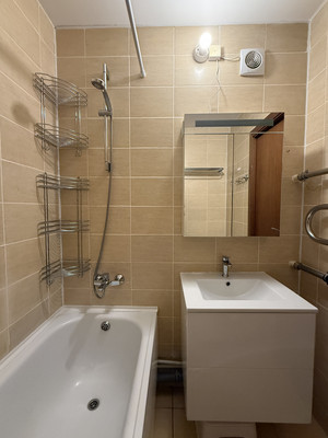 Продам трехкомнатную (3-комн.) квартиру, Белышева ул, 5/6А, Санкт-Петербург г