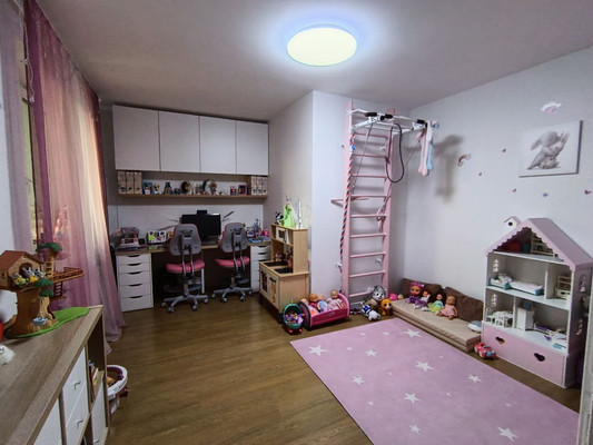 Продам двухкомнатную (2-комн.) квартиру, Невзоровой ул, 9, Санкт-Петербург г