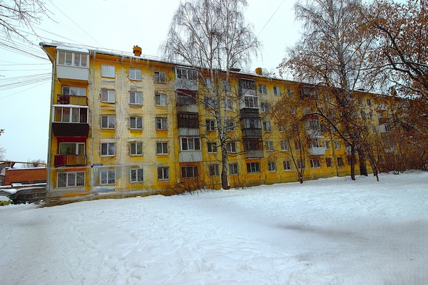 Продам двухкомнатную (2-комн.) квартиру, Кунарская ул, 6, Екатеринбург г