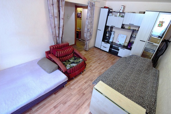 Продам двухкомнатную (2-комн.) квартиру, Кунарская ул, 6, Екатеринбург г