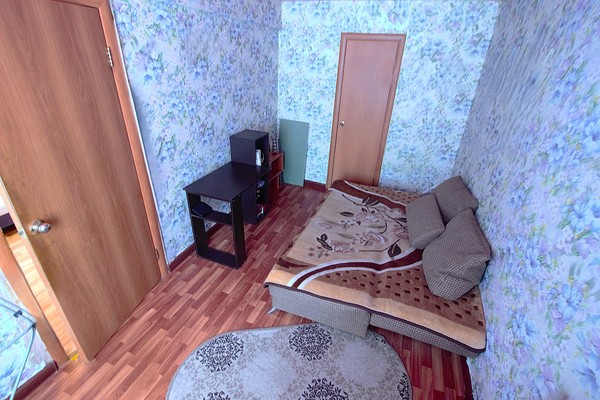 Продам двухкомнатную (2-комн.) квартиру, Кунарская ул, 6, Екатеринбург г