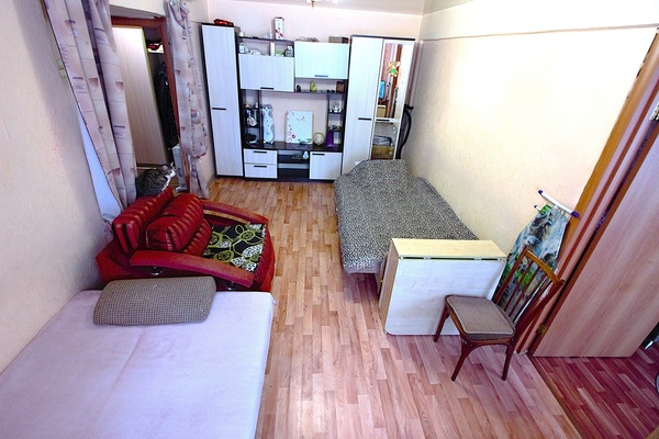 Продам двухкомнатную (2-комн.) квартиру, Кунарская ул, 6, Екатеринбург г