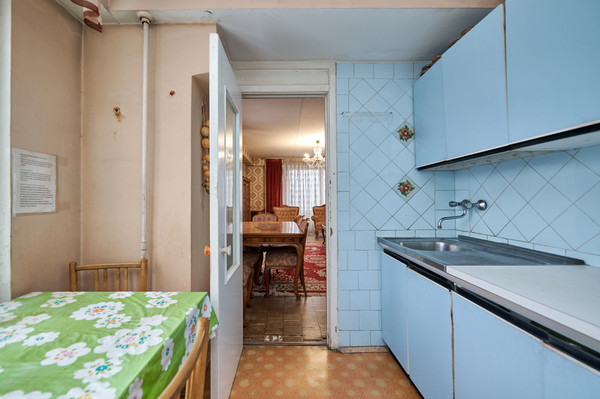 Продам многокомнатную квартиру, Шверника ул, 9к4, Москва г