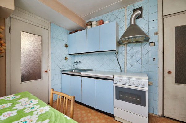 Продам многокомнатную квартиру, Шверника ул, 9к4, Москва г