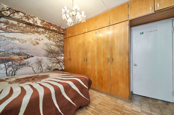 Продам многокомнатную квартиру, Шверника ул, 9к4, Москва г