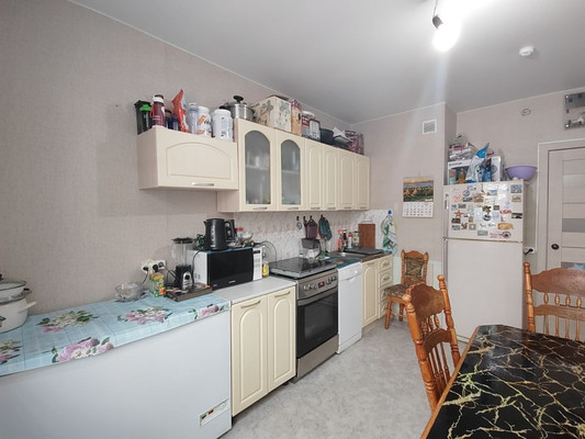 Продам трехкомнатную (3-комн.) квартиру, Анны Коньковой ул, 14, Ханты-Мансийск г