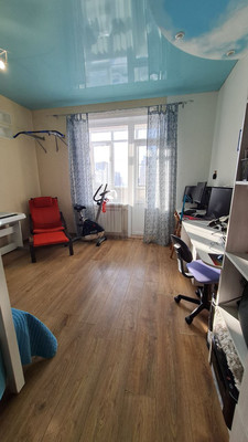 Продам трехкомнатную (3-комн.) квартиру, Ямская ул, 10, Ханты-Мансийск г