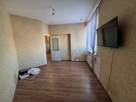 Продам двухкомнатную (2-комн.) квартиру, Михневская ул, 8, Москва г